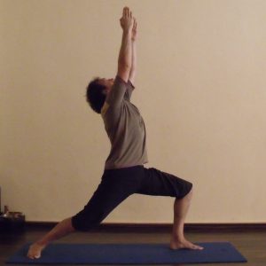 La serie del Guerrero. (Virabhadrāsana I, II y III)